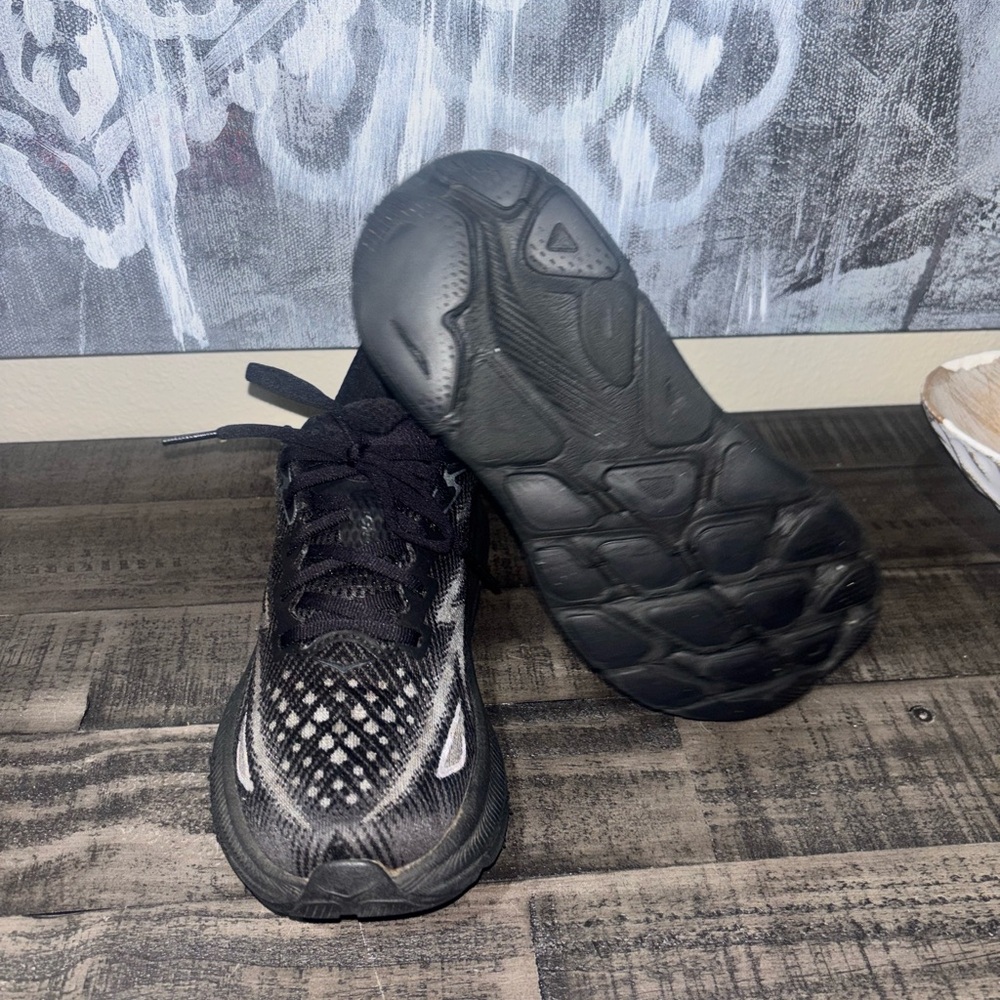 Hoka Clifton 9 women's training shoe SZ 6 - Picture 8 of 12